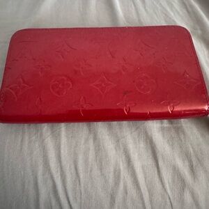 Louis Vuitton Monogram Cherry Red Vernis Patent Zippy Wallet